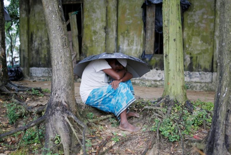 تصاویر | مصائب مهاجرت مردم آواره روهینگیا زیر بارش باران
